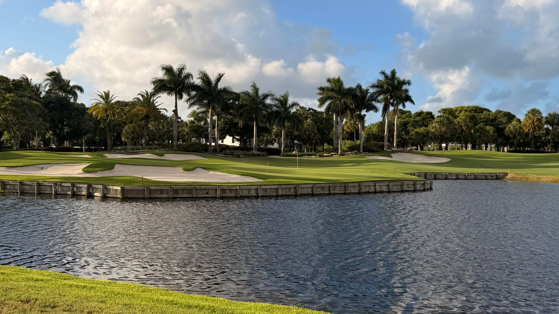 Palm Beach County golf course — Florida's densest concentration of elite clubs